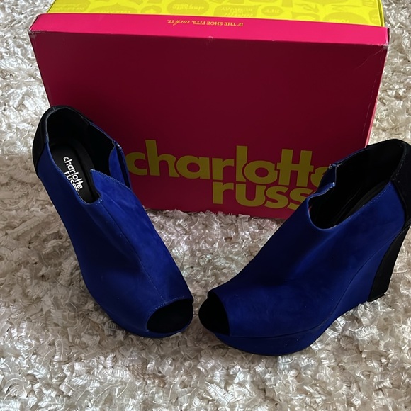 Charlotte Russe size 8 suede black and blue opened toe booties - Picture 5 of 6